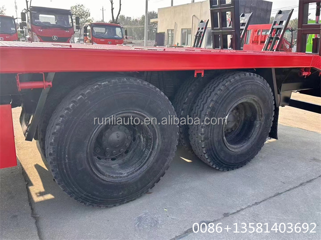 Dongfeng Vehicle Mounted Flat Bed Truck 20 Ton 8x4 Tow Truck Automatic Transmission Type