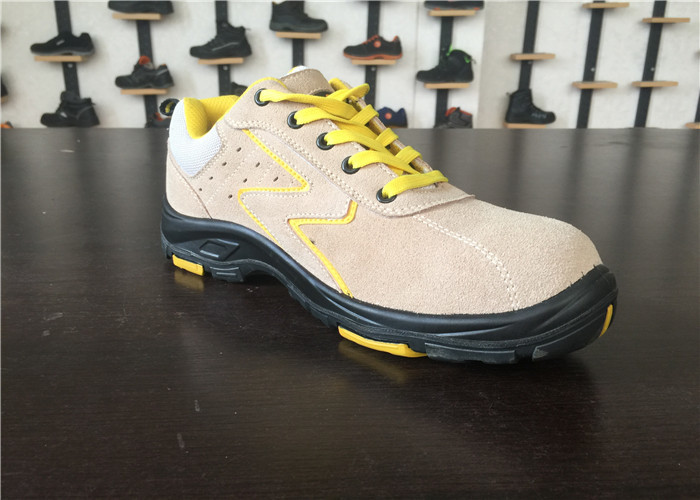 Sandwich Mesh Waterproof Safety Shoes Camel Color Chic Style For Chemical