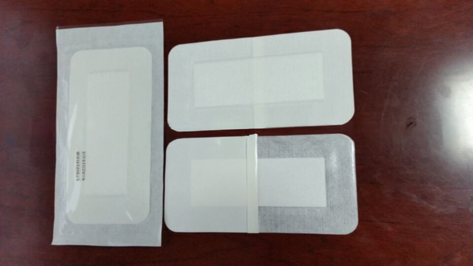 High Speed PU And Non Woven Medical Dressing Machine For Adhesive Plaster