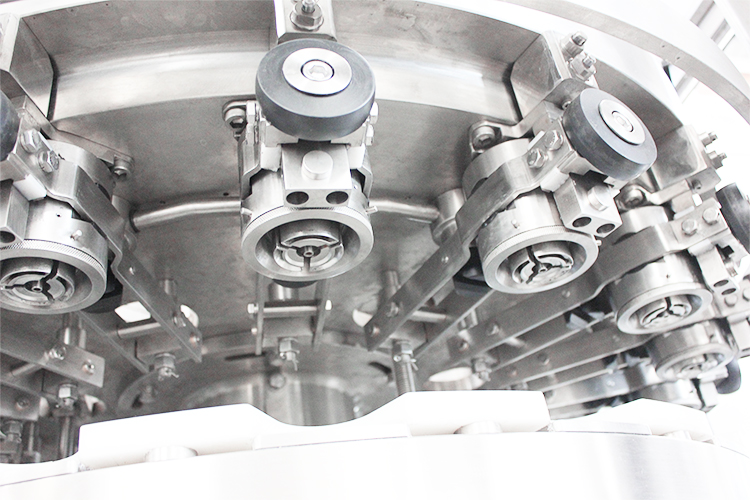 Professional Aluminum Can Filling Machine 2 In 1 220V/380V 50HZ