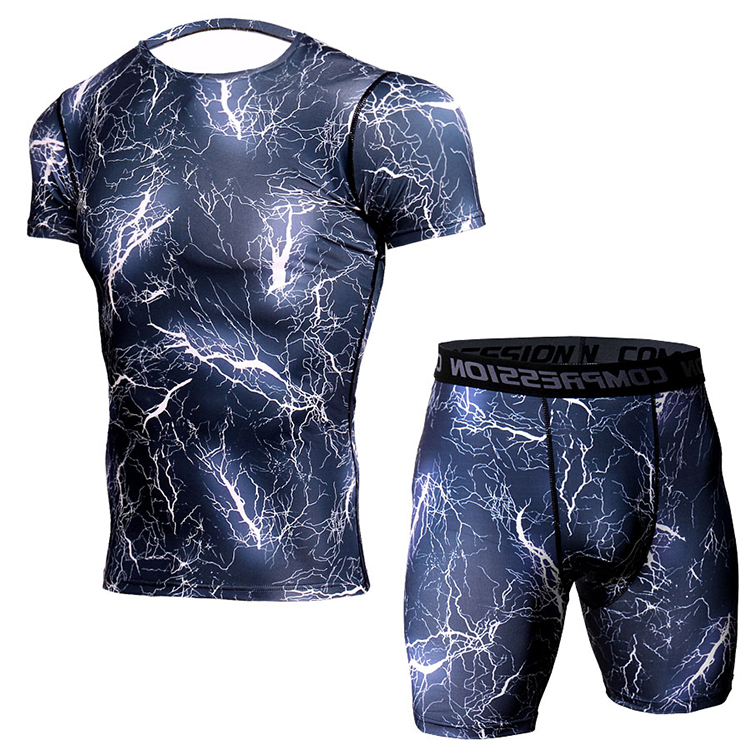 Gym Fitness Mens Swim Shirt Loose Fit , Rash Guard Suit Fancy Delicate Workmanship