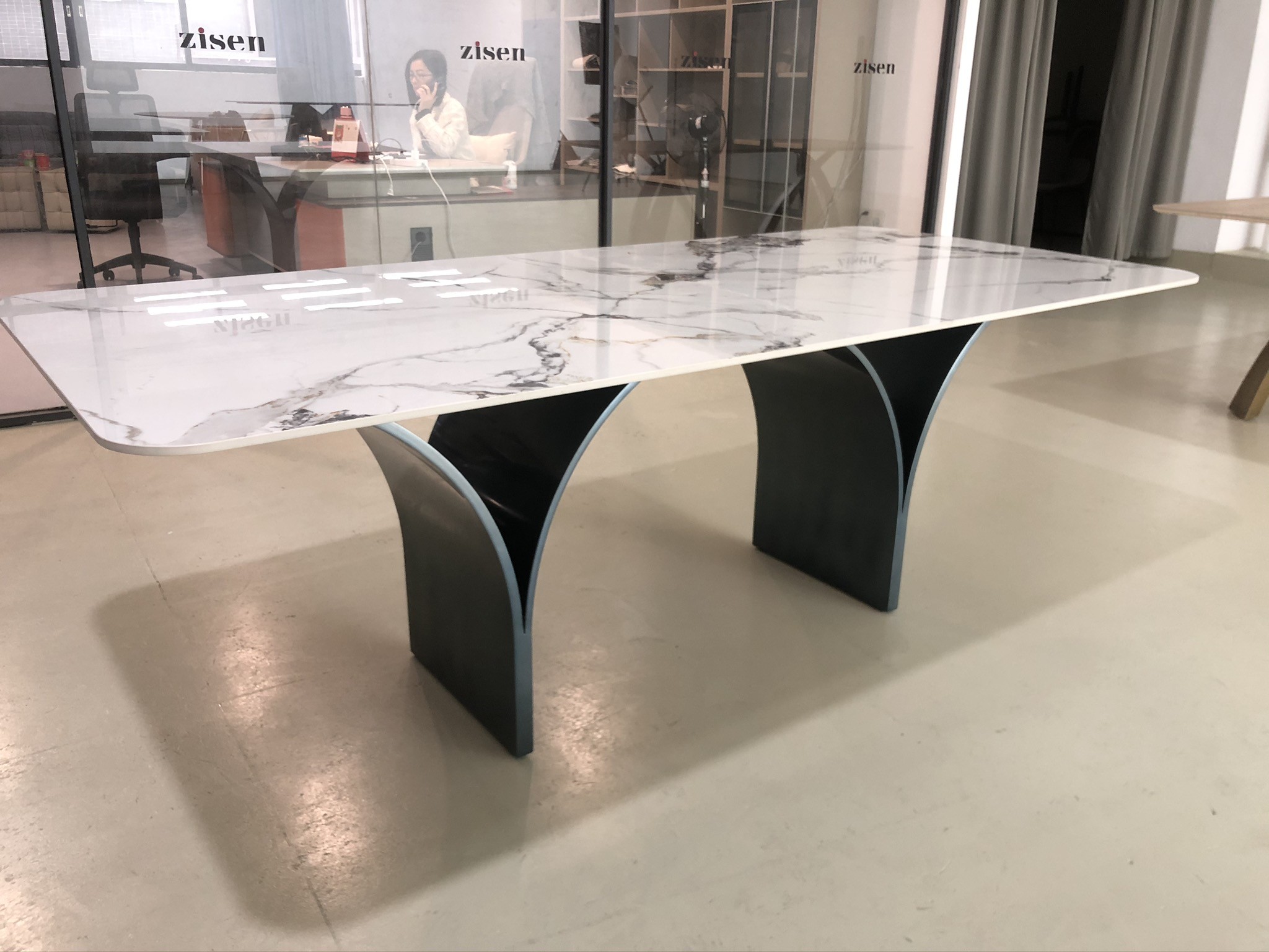 Modern Style Dining Room Furniture Dining Table And Chairs Set Factory Price