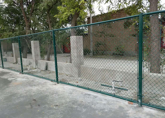 Green 280g/m2 4'' Mesh Hot Dip Galvanized Chain Link Fence