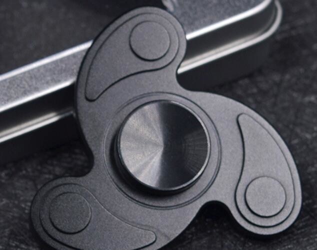 [ Qili ] Fantastic toys Fidget Spinner, Finger spinner, Hand spinner 1107