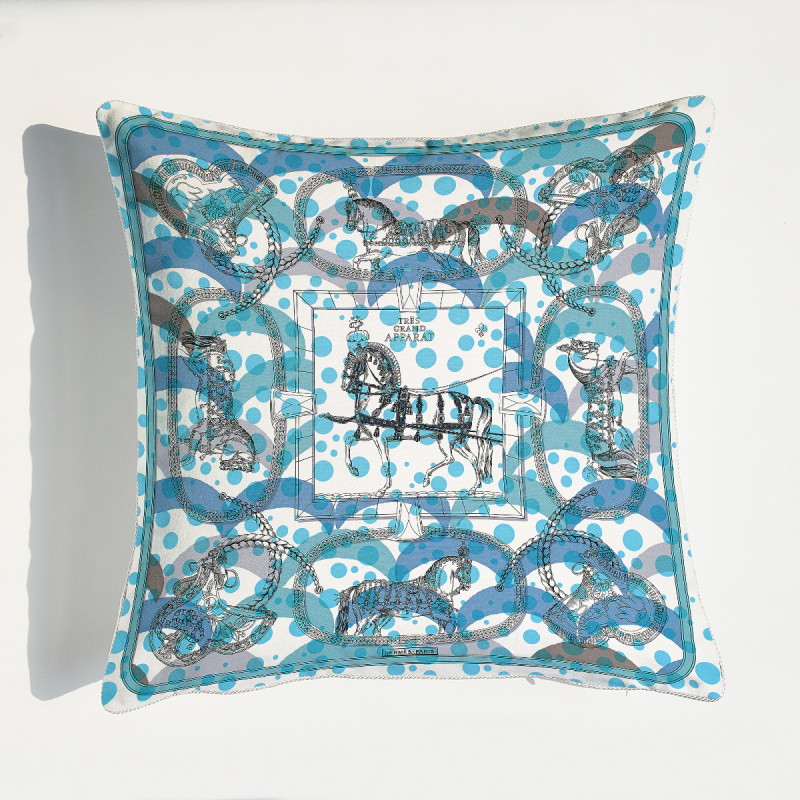 Living Room Decorative Garden Seat Large Sofa Cushions Digital Printed Throw Pillow