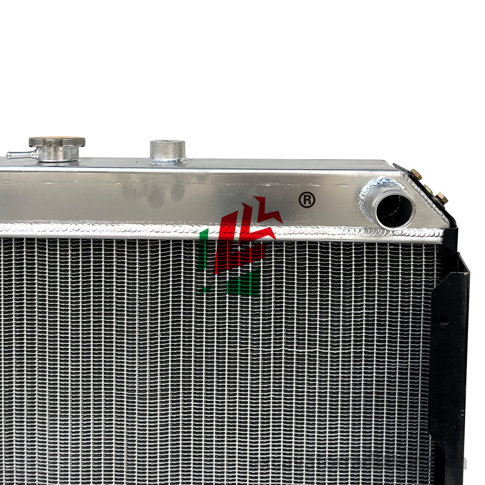 Komatsu D31P-18 Construction Machinery Generator Radiator Mechanical Accessories