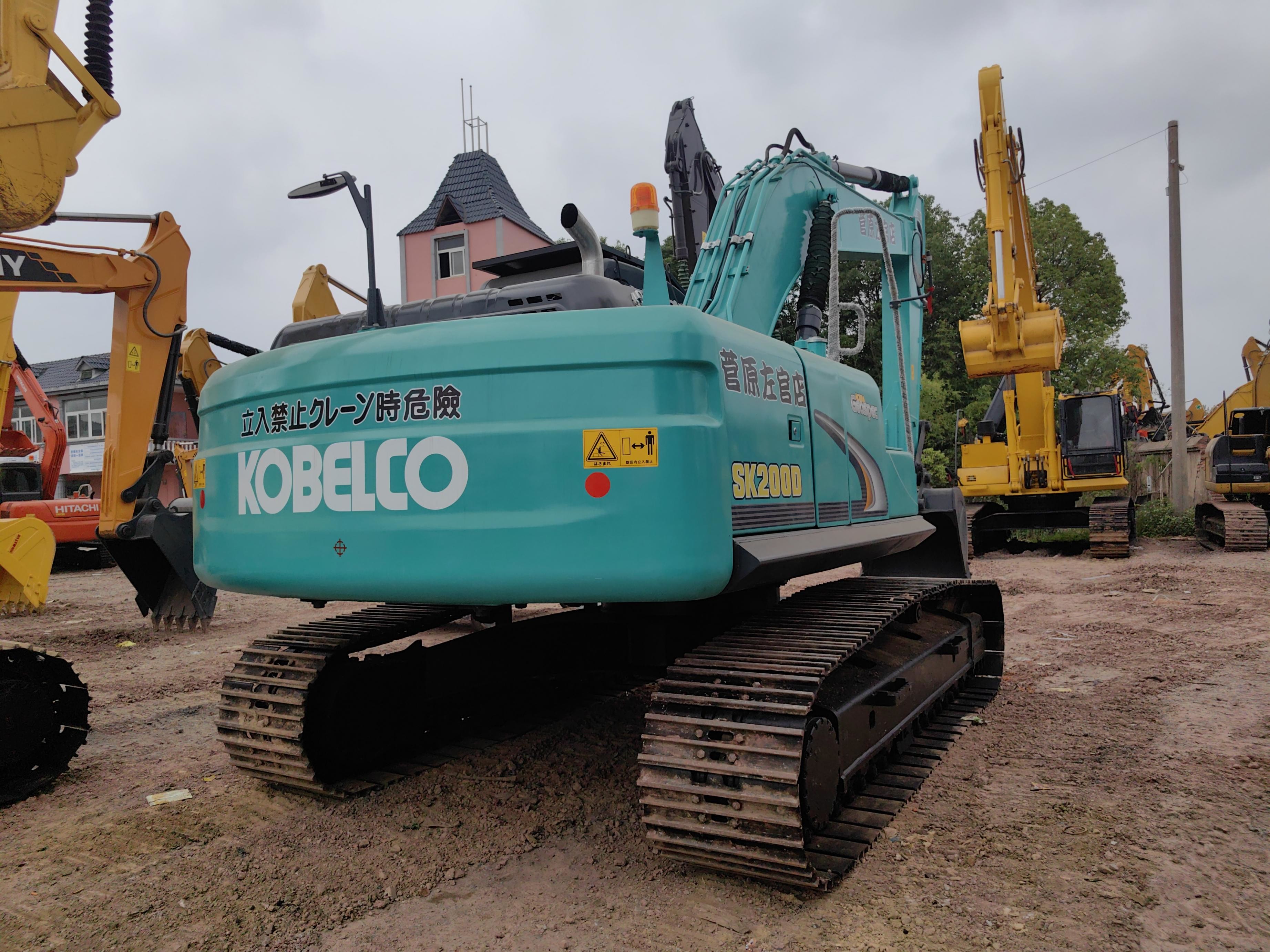 SK200 - 8 Used Kobelco Excavators 20600kg 20 Ton Digger Medium Tracked Earth Moving
