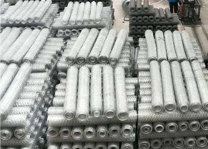 0.7mm Hot Dipped Galvanized Hexagon Metal Mesh 30m Length