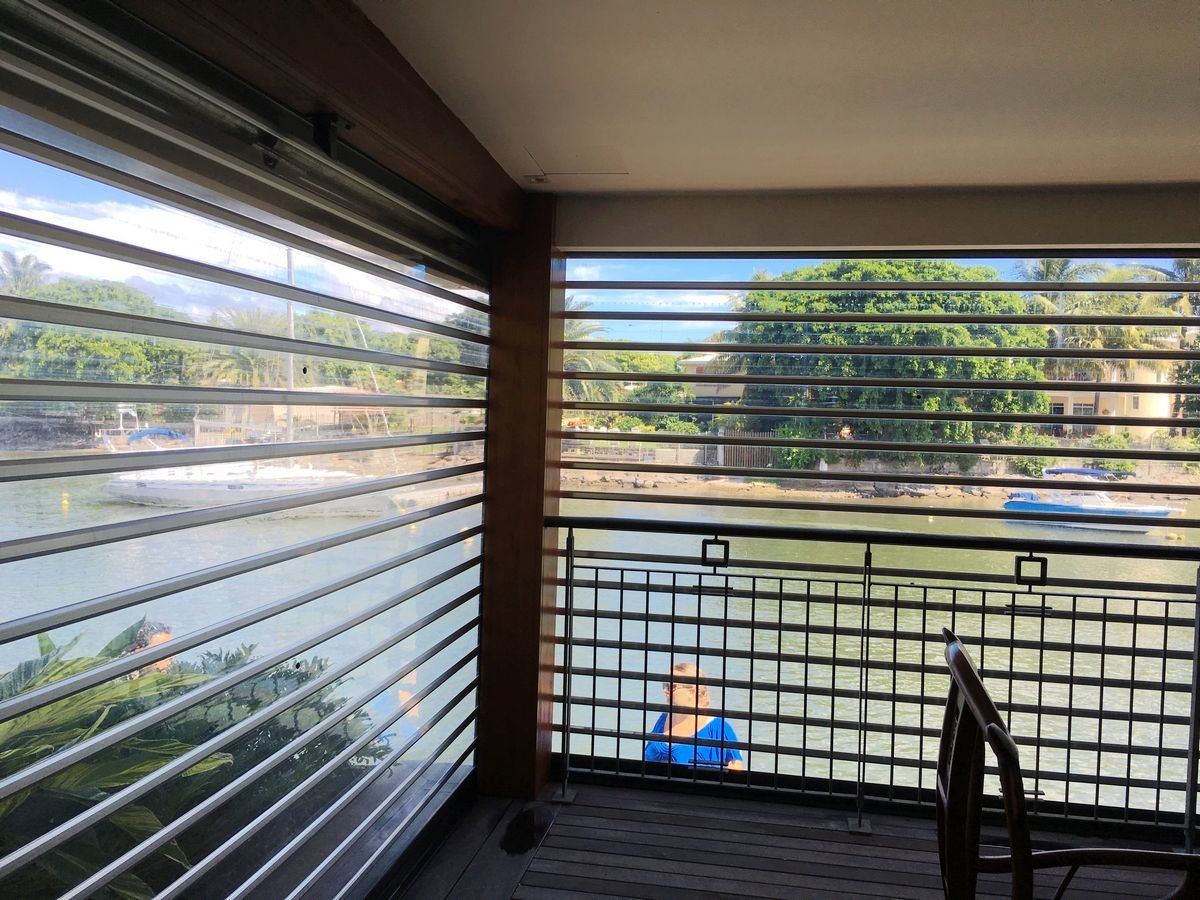 Motorised Transparent Roller Shutter Door 2mm Clear Polycarbonate Roller Shutter