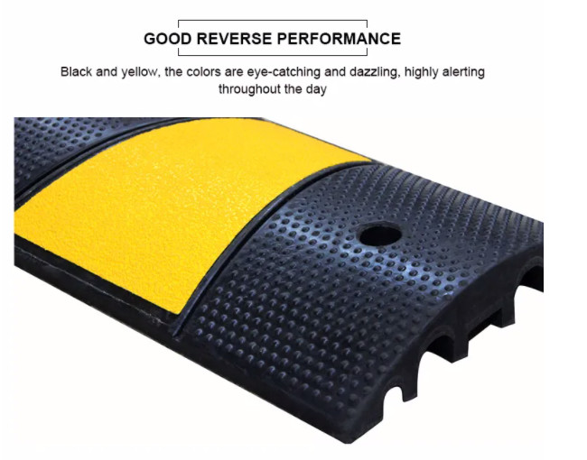 1830x300x58mm Reflective Rubber Speed Hump Heavy Duty Speed Bumps For Traffic Roadway