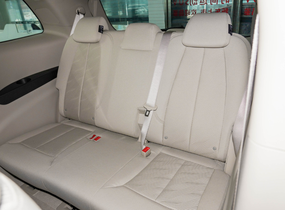 Buick Minivan MPV 7 Seater For Business Reception Family Travel
