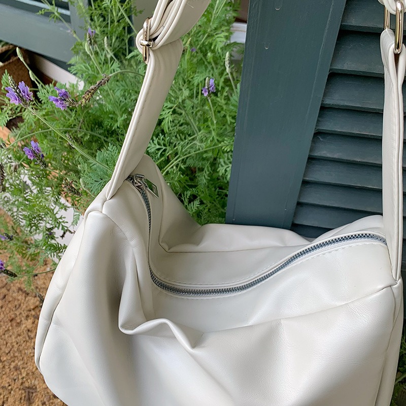 Large Capacity Zipper Shoulder Bag for Women 2023 Soft Leather Messenger Bag Products