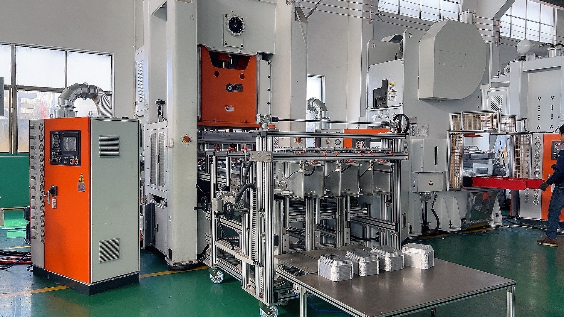 Mitsubishi Plc Program 80 Ton Aluminium Foil Press Container Making Machine
