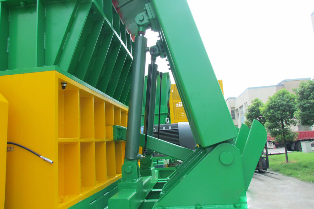 High Torque Industrial Plastic Shredder Low Power Consumption Production Waste