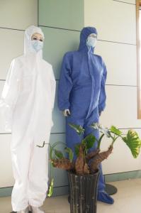 China SMS Material Disposable Isolation Gown AAMI-2/AAMI-3 Standard wholesale