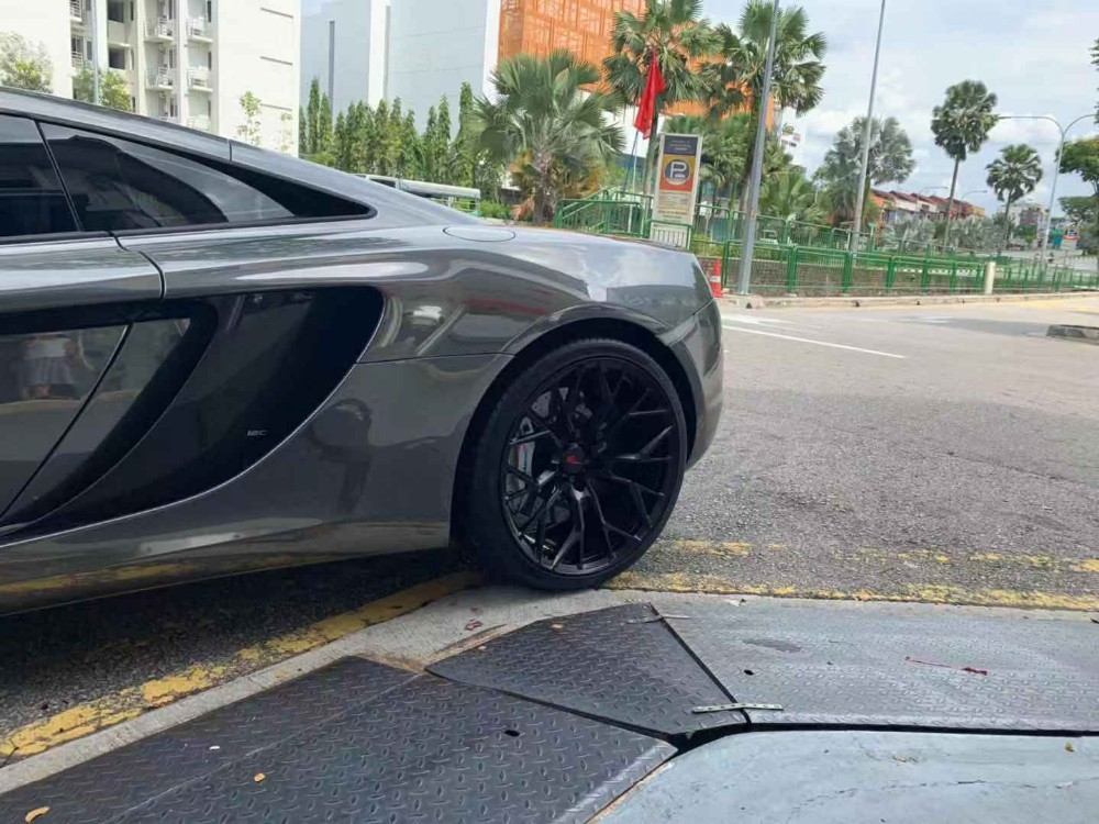 20 inch staggered 5*112 black milled forged alloy wheels for McLaren