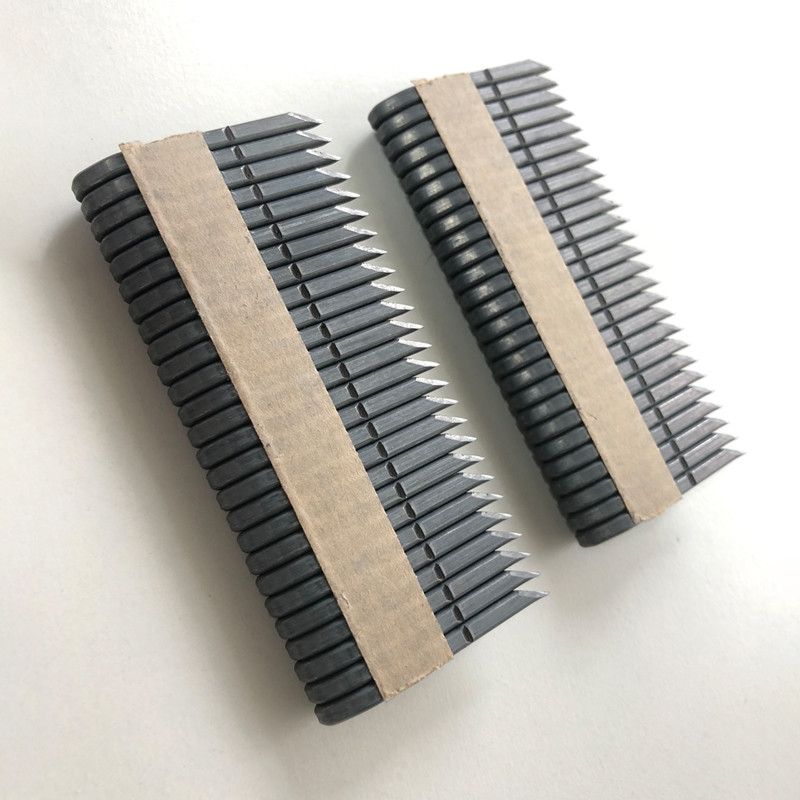 10.5 Gauge Barbed Wire Galvanised Fence Staples Paper Collated 1-1/4 inch 33mm
