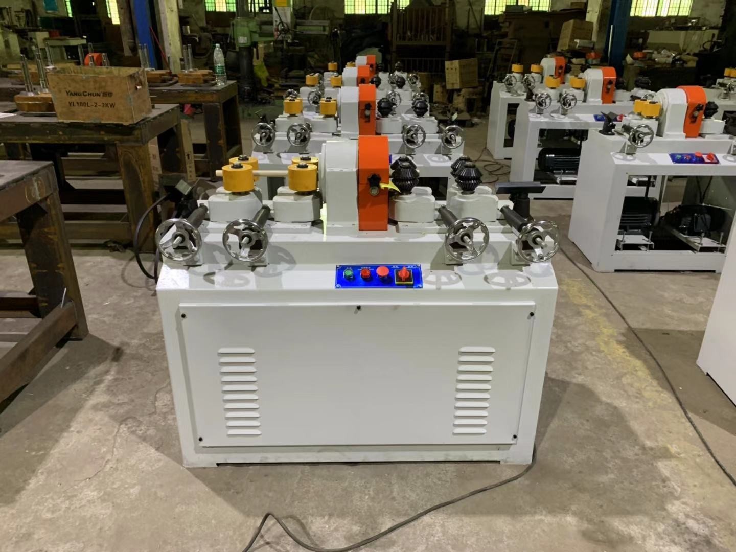 Round bar wooden pole wood sticks auto loading auto sanding machines
