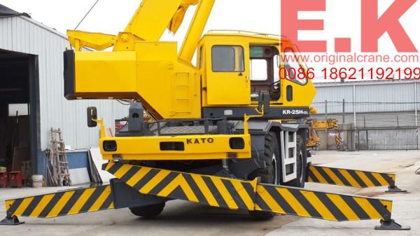 Japanse KATO rough terrain crane 25ton truck crane, 25ton mobile crane, boom