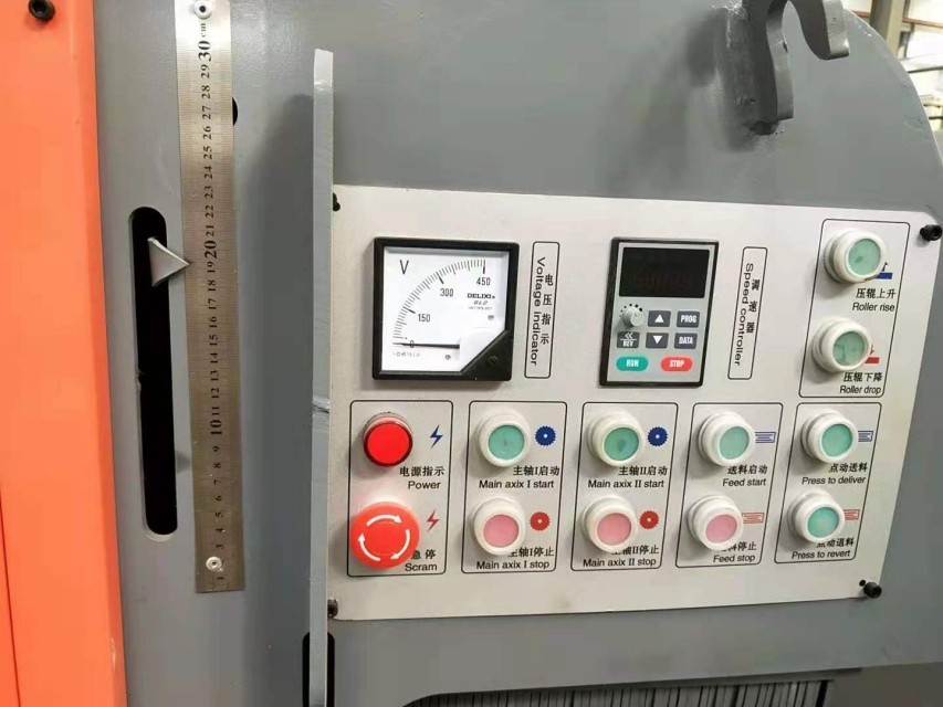 300mm Multi Rip Saw Machine Wood Cutting Panel Saw Machine