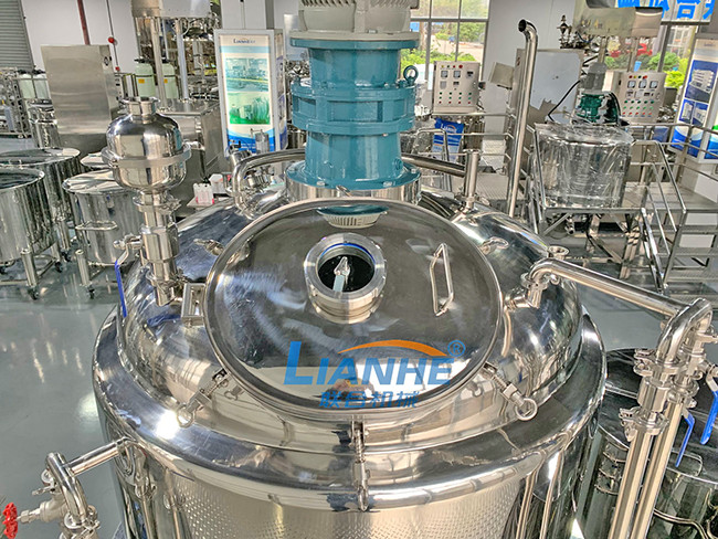 1000L Vacuum Emulsifier Mixer , Fixed Lid , One-Way Mixing Paddle