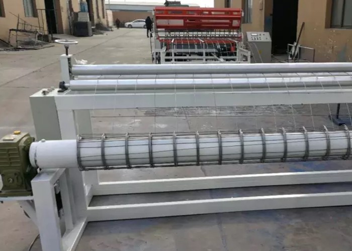 Holland Fence Mesh Welding Machine Roll Net Welding With PLC Control System