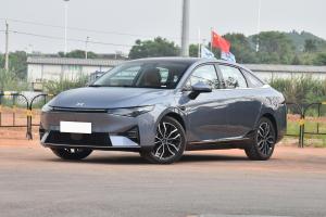 China 5 Seats EV Luxury SUV Xpeng P5 550KM Everbright Compact Electric Cars wholesale