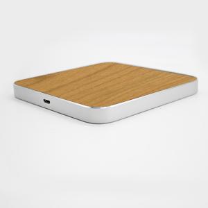 China Ultra Thin Wooden Wireless Charger 10W Natural Bamboo Material for Smart Phones wholesale