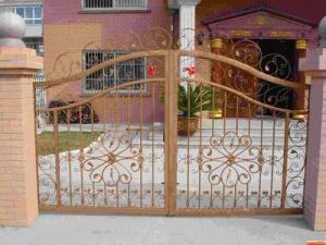 China Prefabricated Garden Galvanized 6x6 Wrought Iron Fence wholesale