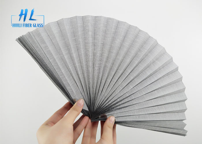 Waterproof Retractable Window Screens , Mosquito Proof Roller Fly Screen