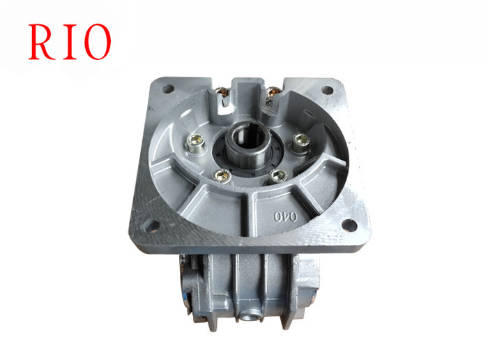 Flange Mounted Worm Reduction Gearbox , Aluminum Worm Gear Reducer VF40