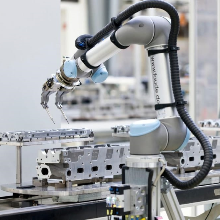 Industrial robot UR5 axis robot arm polisher cobot polishing robot universal work with agv polishing machine