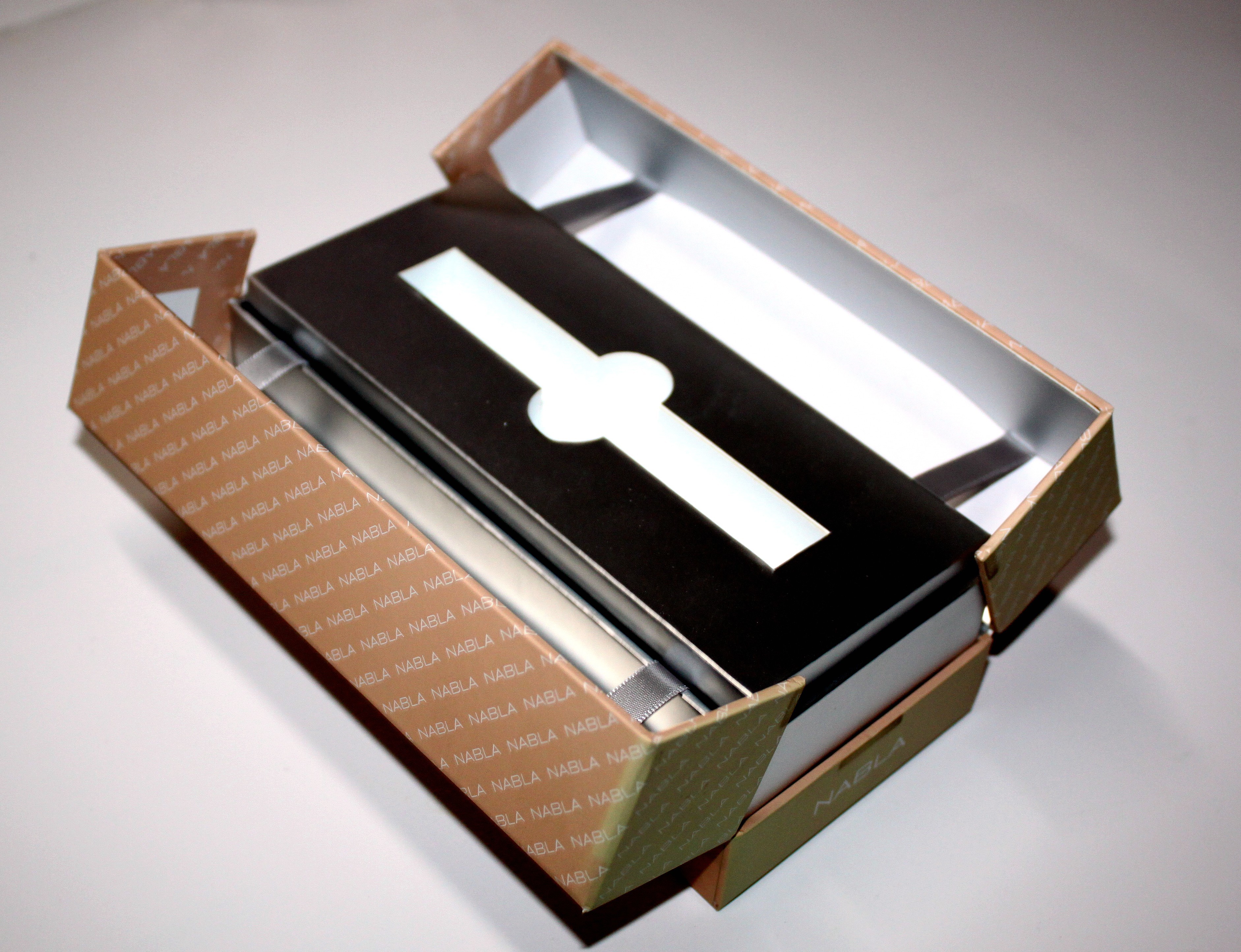 Special Design Cosmetic Paper Box CMYK Pantone Mascara Packaging Box