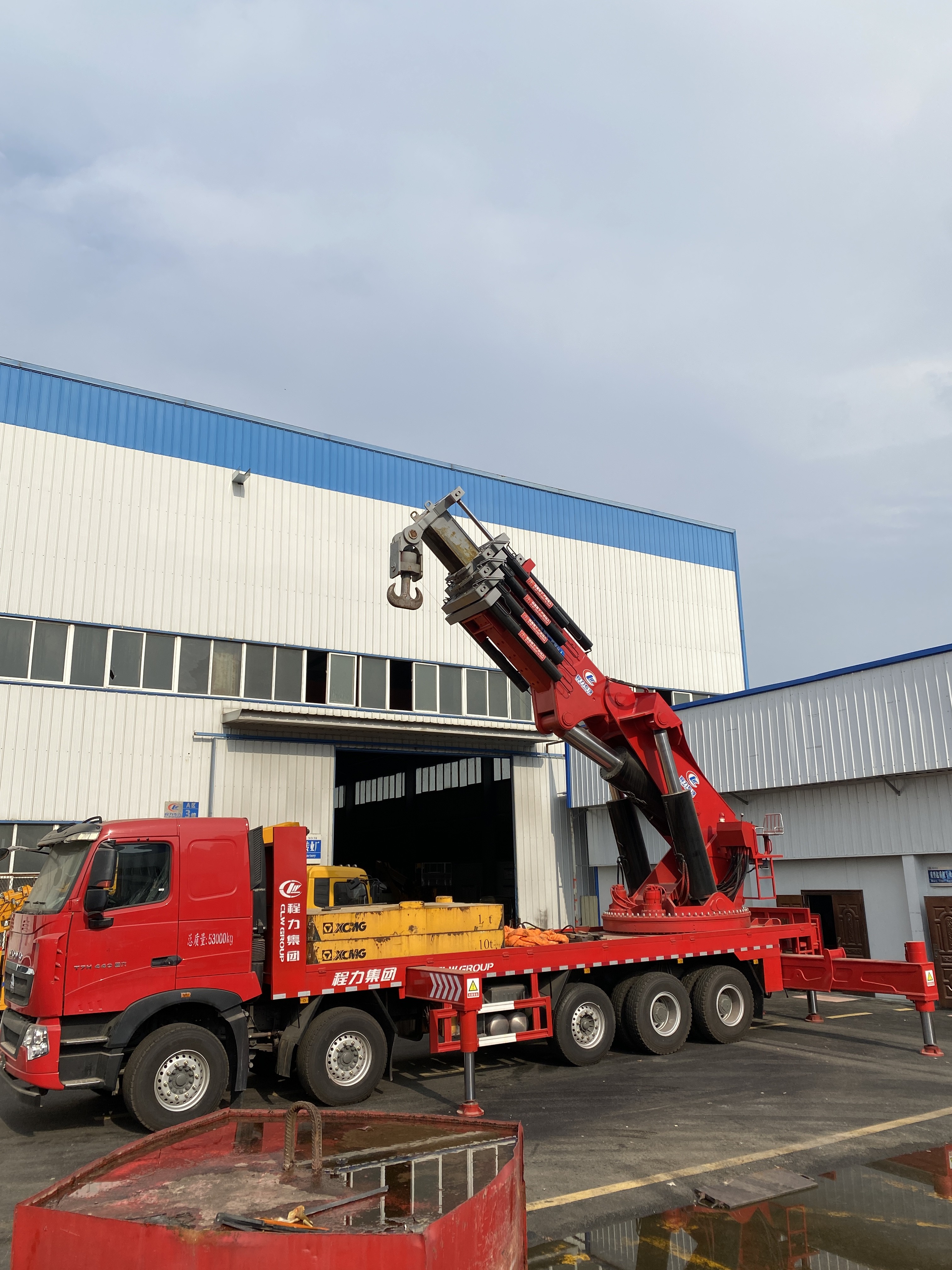 Mobile Cranes 25 Ton Mobile Telescopic Boom Truck Crane In China