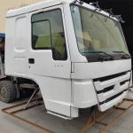 Wear-Resistant Heavy Duty Truck Tractor with Yellow Wheel Driving System Parts
