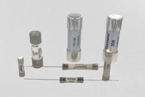 China Ceramic Time Lag Fuse , Industrial 20 Amp Car Fuse UL248 Standard wholesale