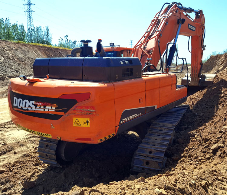 Shanghai 2020 Used Doosan DX520 Excavator 50 Ton Digger with Original Hydraulic Pump