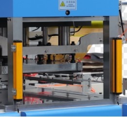 High Speed 1150 - 1500s/H Automatic Foil Die Cutting Machine 900×670mm Max Paper Size