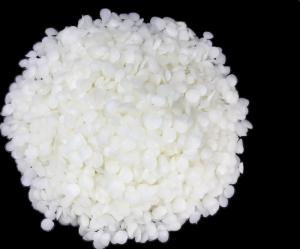 China Antibacterial Triple White Filtered Beeswax Pellets Food Grade wholesale