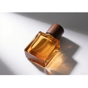 Clear 50ml Glass Perfume Bottle  / Square Glass Perfume Spray Bottles