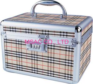China Small Aluminum Makeup Train Case, Aluminum Cosmetic Carrying Boxes wholesale