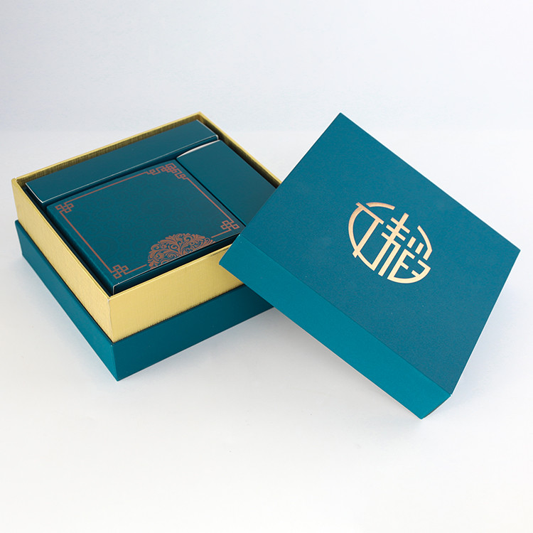 ROHS Cosmetic Gift Box Packaging EVA Form Base And Lid Cardboard Boxes