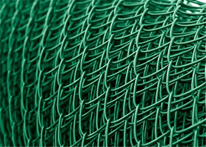 Easy To Install 4mm 4m Length Galvanized Chain Link Fence