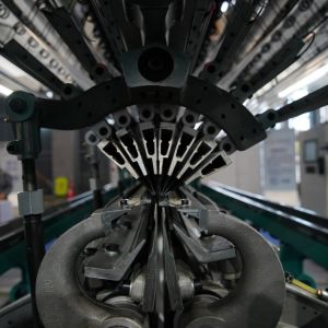 Shoe Upper Mesh Fabric Raschel Warp Knitting Machine