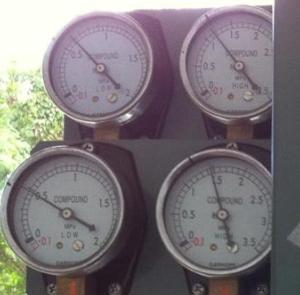 China Hitachi screw compressor spare part pressure gauge wholesale