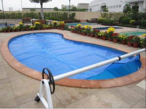 China 24x11M Manual Swimming Pool Cover wholesale