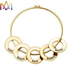 China 10.5g Womens Engraved Bracelets With Round Pendants wholesale