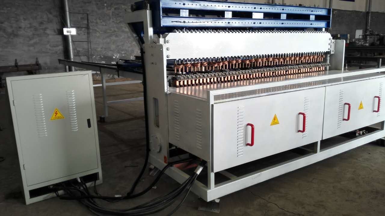 CNC Wire Mesh Welding Machine Mesh Size 50 * 200mm For Pavement Mesh