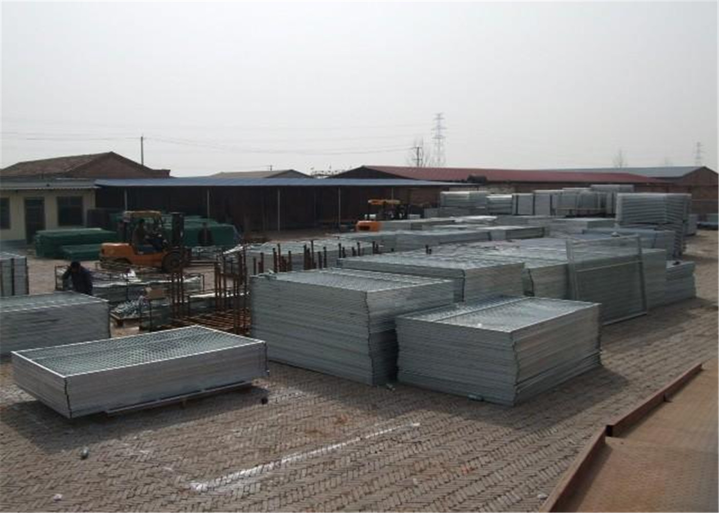 H6’/1830mm*W9.5’/2900mm tubing 1"/25mm *2.0mm thick with middle brace 3/4"/ 20mm *1.0mm temporary construction fence