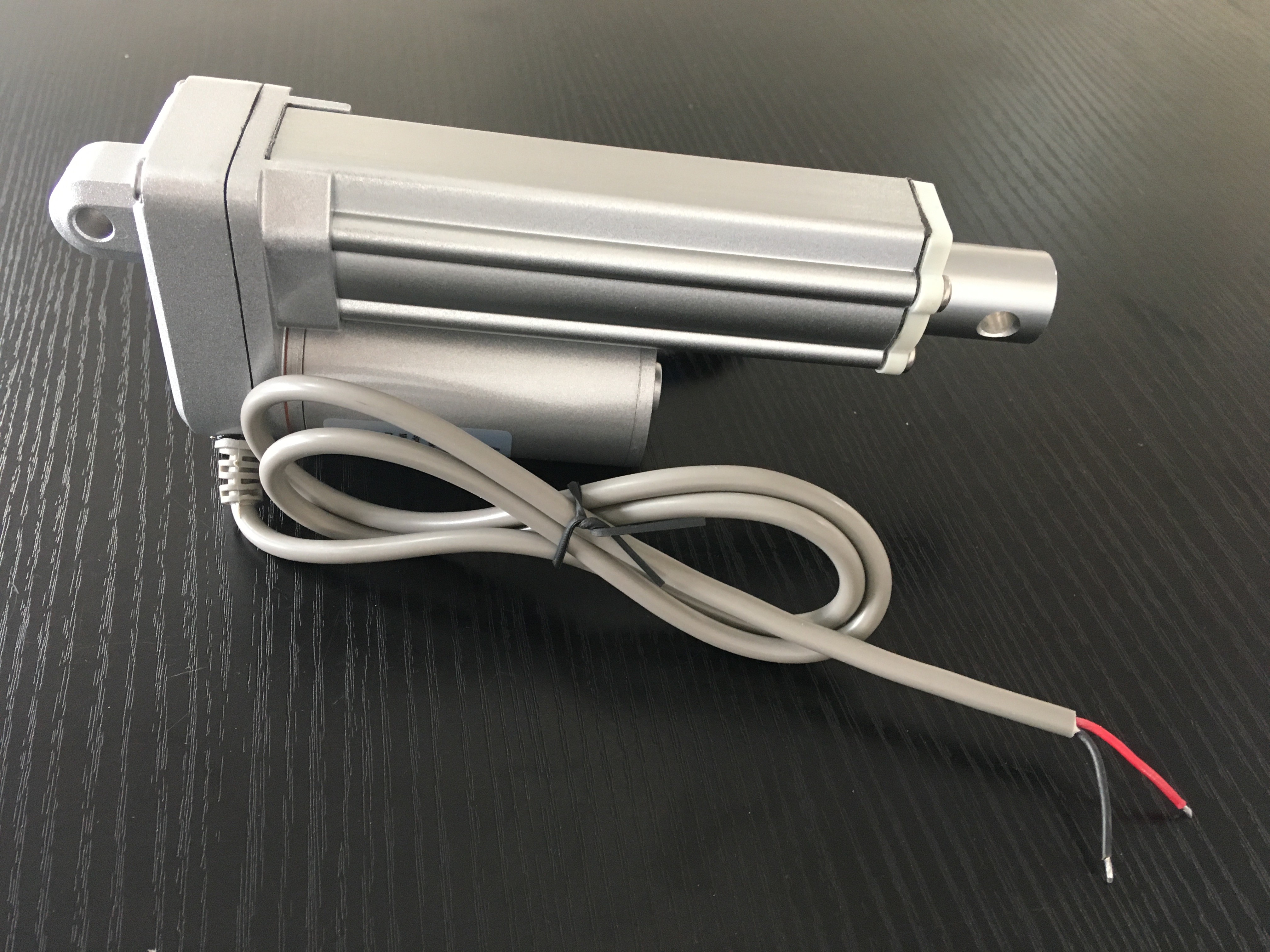 Small linear actuator for snow plough, 75mm stroke, 600N load, IP65, 12 volt linear actuator electric